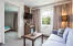 Copyright: Studio Sandra
post@studiosandra.no
Oppholdsrom Junior Suite